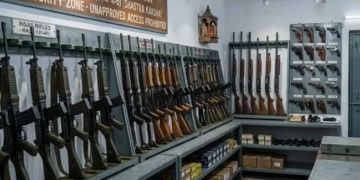फरीदाबाद पुलिस थाने के मालखाने से 32 लाइसेंसी हथियार गायब, एएसआई निलंबित