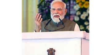 नागरिक केंद्रित शासन पर पीएम मोदी का जोर, आईएएस प्रशिक्षुओं से संवाद