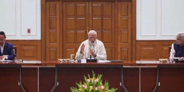 भारत की अर्थव्यवस्था की रफ्तार तेज, पीएम मोदी की बैठक में भविष्य की रणनीति पर चर्चा
