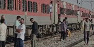 ट्रेन में आग की अफवाह से मची दहशत, मुरैना में दर्दनाक हादसा