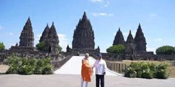 पीएम मोदी ने प्रम्बानन मंदिर में की पूजा, भारत करेगा 1000 साल पुरानी धरोहर का जीर्णोद्धार