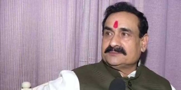 नरोत्तम मिश्रा को टिकट नहीं मिलने से भड़के समर्थक, दतिया में सड़क पर उतरा गुस्सा